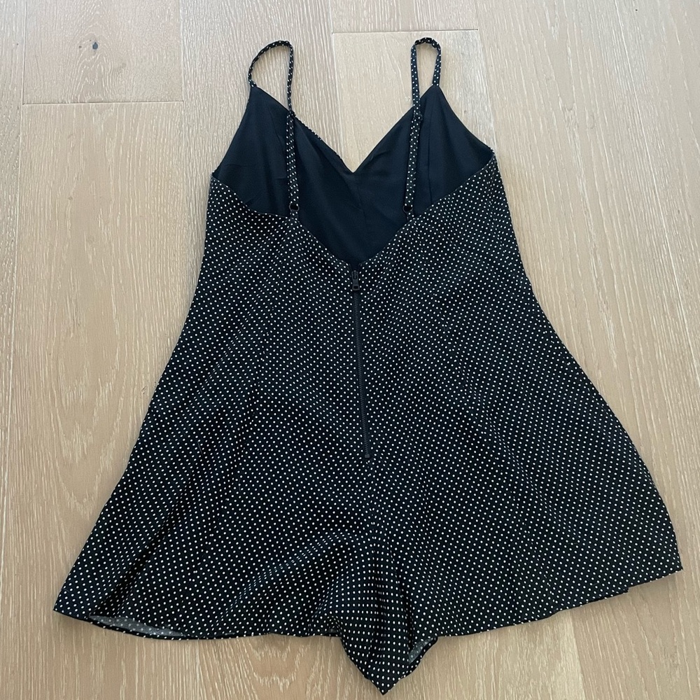 Alice + Olivia Erin Flared Romper - Picture 5 of 6